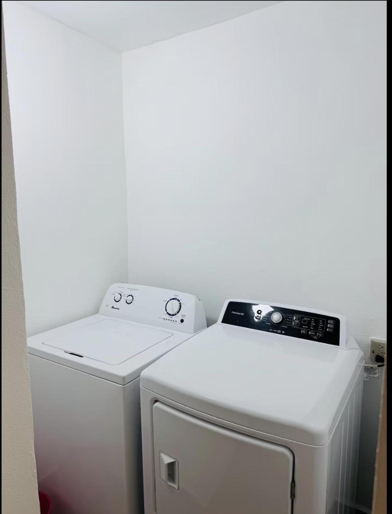 Hollywood Apartments Yabucoa Bagian luar foto